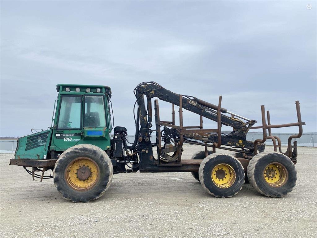 Timberjack 1010 DALIMIS FOR SPARE PARTS - Forwarder: foto 3 Timberjack 1010 DALIMIS FOR SPARE PARTS - Forwarder: foto 3