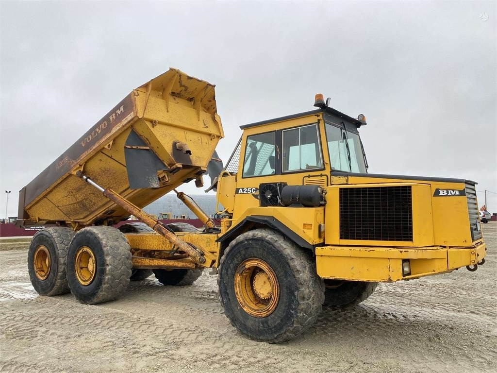 Volvo A25C , Nr.2 - Dumper articolato: foto 1 Volvo A25C , Nr.2 - Dumper articolato: foto 1
