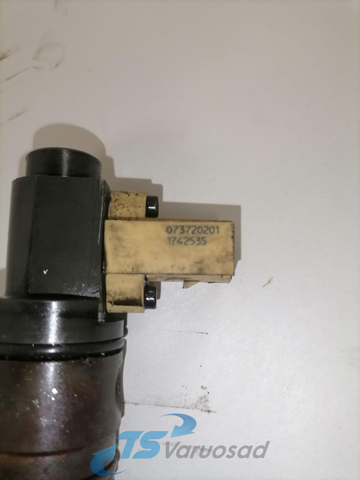 DAF Injector 1742535 - Pompa di alimentazione per Camion: foto 2 DAF Injector 1742535 - Pompa di alimentazione per Camion: foto 2