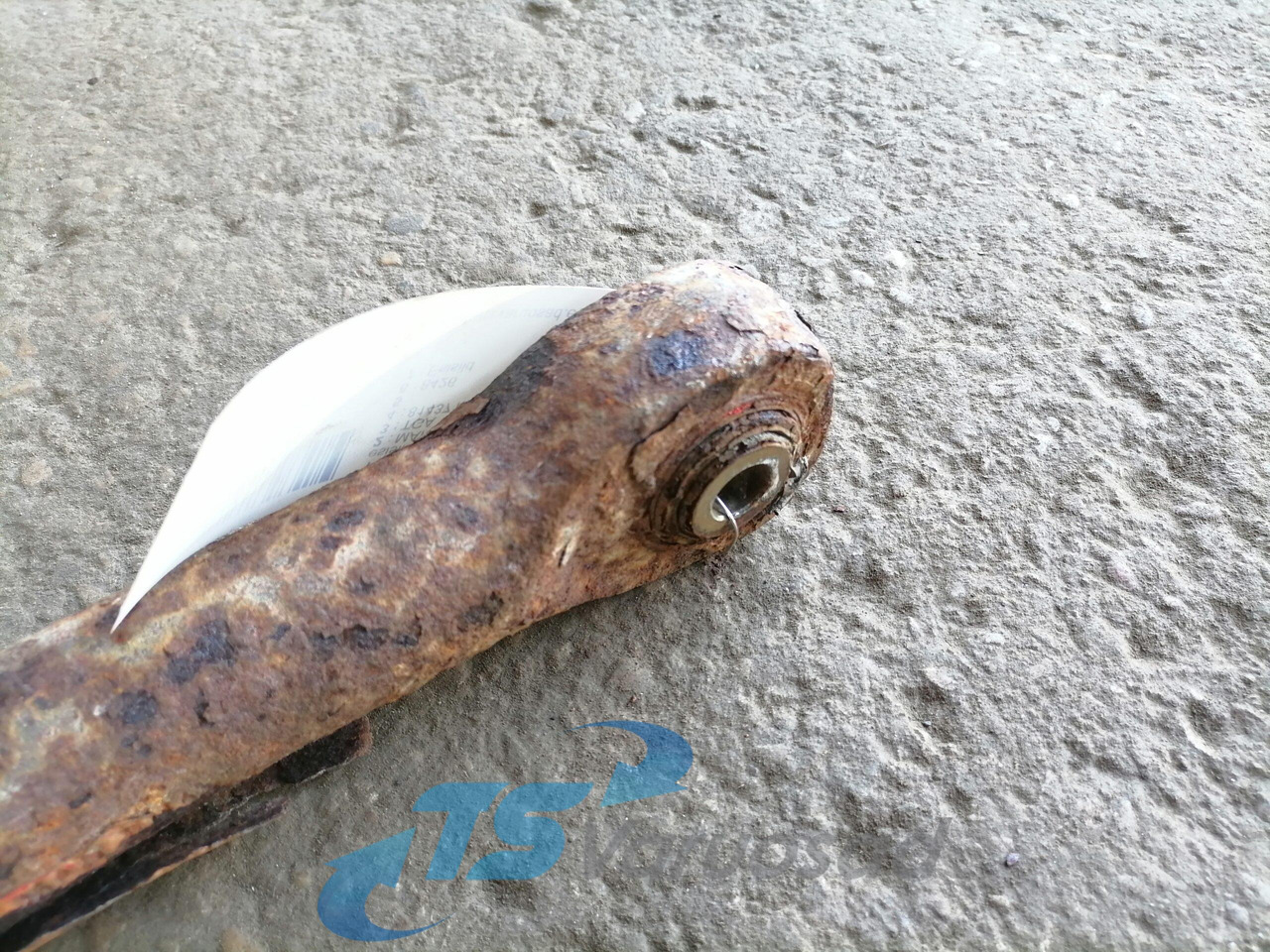 MAN Anti-roll bar 81437156074 - Barra stabilizzatrici per Camion: foto 3 MAN Anti-roll bar 81437156074 - Barra stabilizzatrici per Camion: foto 3