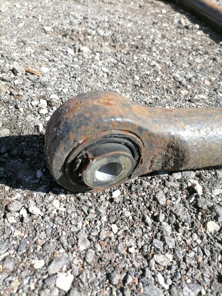 MAN Anti-roll bar 81437156116 - Barra stabilizzatrici per Camion: foto 3 MAN Anti-roll bar 81437156116 - Barra stabilizzatrici per Camion: foto 3