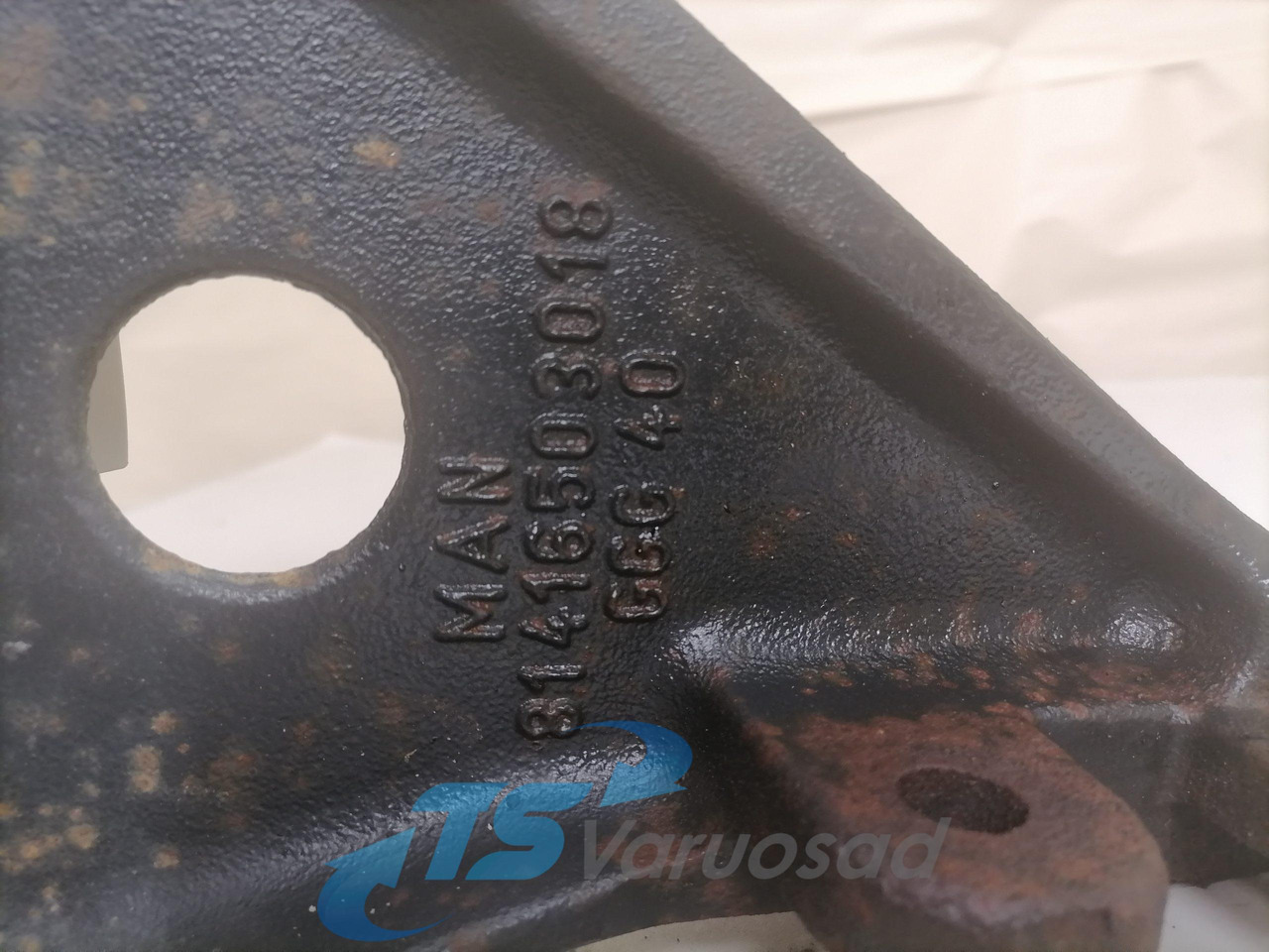 MAN Bummmmper bracket 81416503018 - Paraurto per Camion: foto 3 MAN Bummmmper bracket 81416503018 - Paraurto per Camion: foto 3