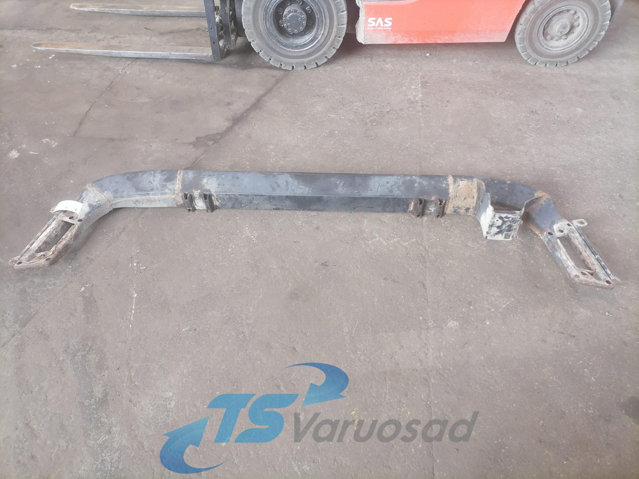 MAN Bumper 81416505013 - Paraurto per Camion: foto 1 MAN Bumper 81416505013 - Paraurto per Camion: foto 1