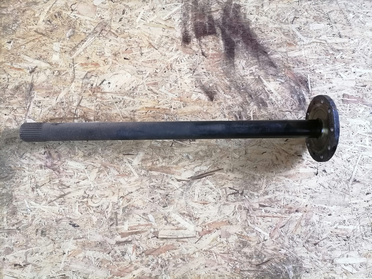 MAN Drive shaft 81355020146 - Semiasse per Camion: foto 2 MAN Drive shaft 81355020146 - Semiasse per Camion: foto 2