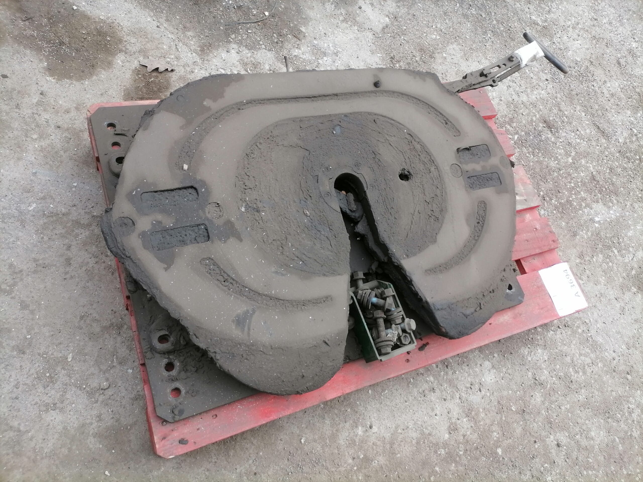 MAN Fifht wheel 81427106217 - Ralla per Camion: foto 2 MAN Fifht wheel 81427106217 - Ralla per Camion: foto 2