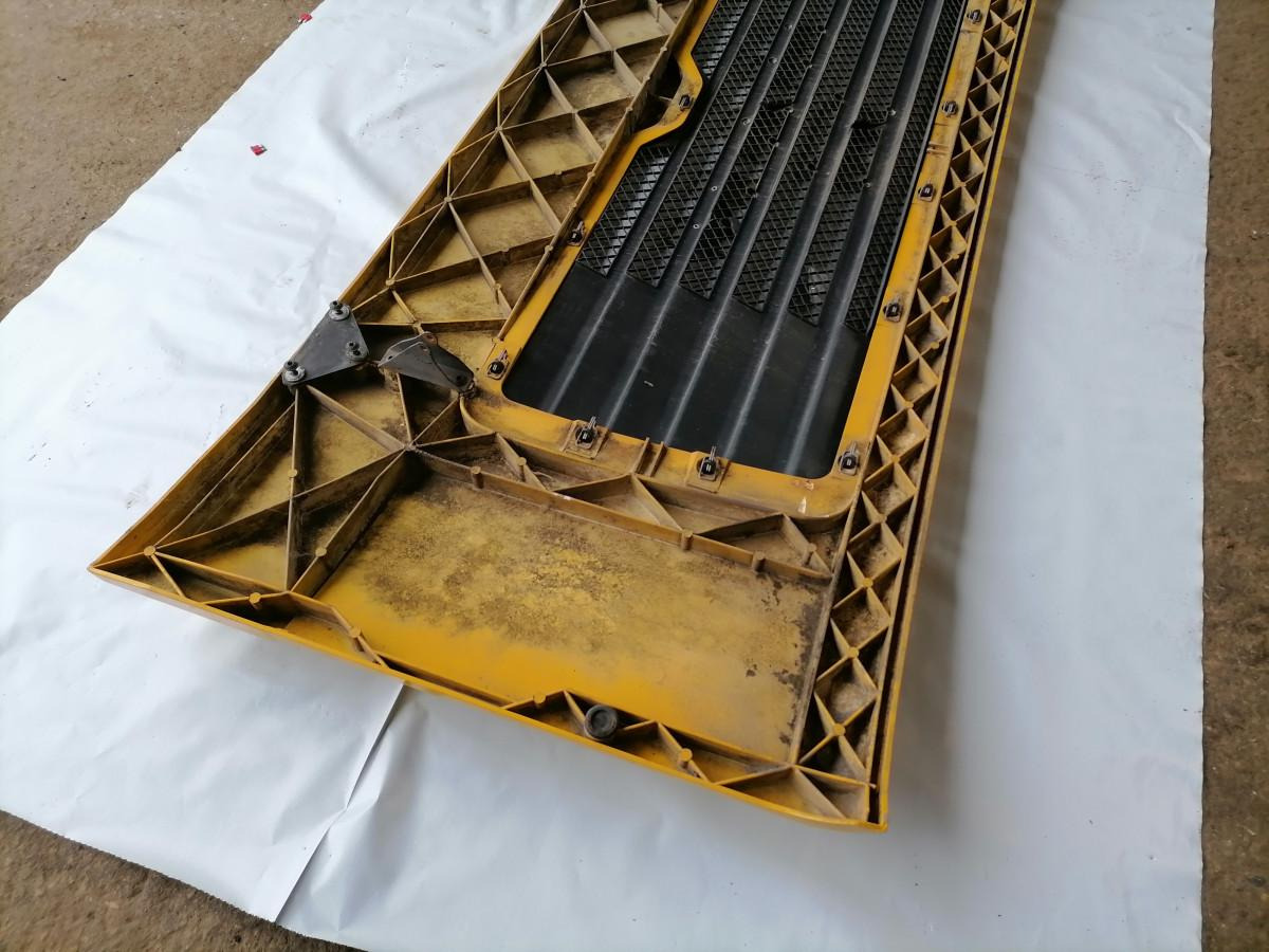 MAN Grille panel 81611100042 - Griglia radiatore per Camion: foto 3 MAN Grille panel 81611100042 - Griglia radiatore per Camion: foto 3