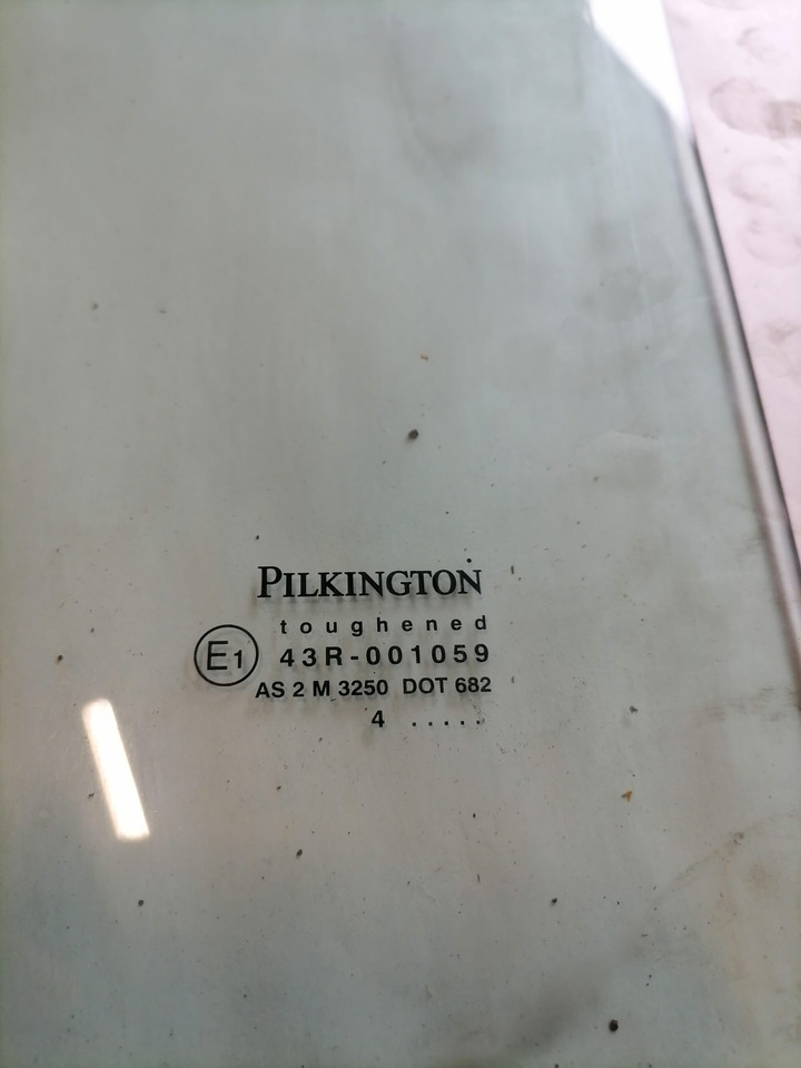 MAN Küljeklaas, vasak 81626450039 - Finestra e ricambi per Camion: foto 5 MAN Küljeklaas, vasak 81626450039 - Finestra e ricambi per Camion: foto 5