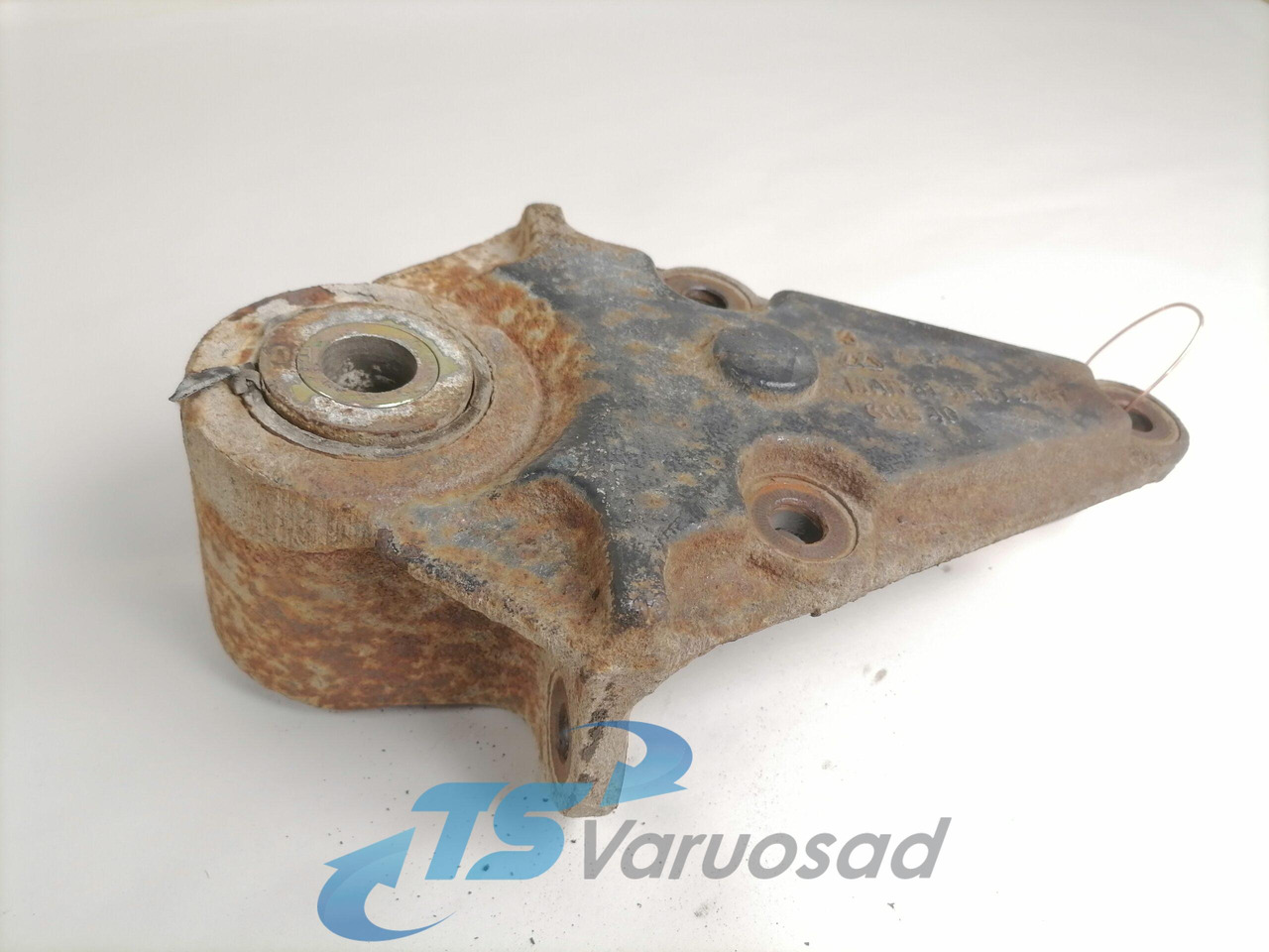 MAN Leaf spring bracket 81413013267 - Sospensione per Camion: foto 2 MAN Leaf spring bracket 81413013267 - Sospensione per Camion: foto 2