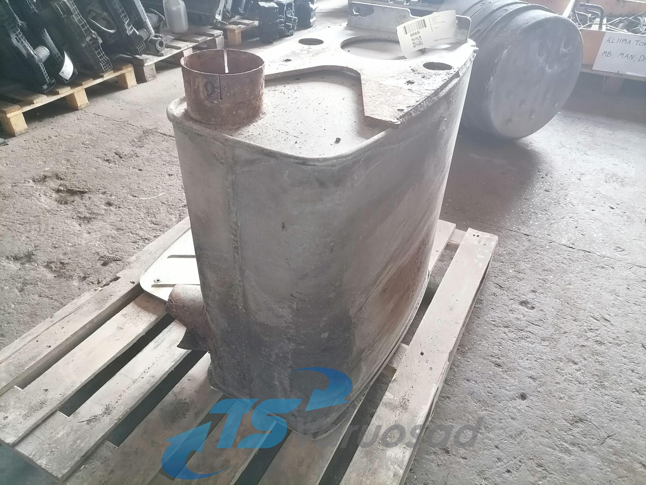 MAN Muffler 81151010346 - Marmitta per Camion: foto 5 MAN Muffler 81151010346 - Marmitta per Camion: foto 5