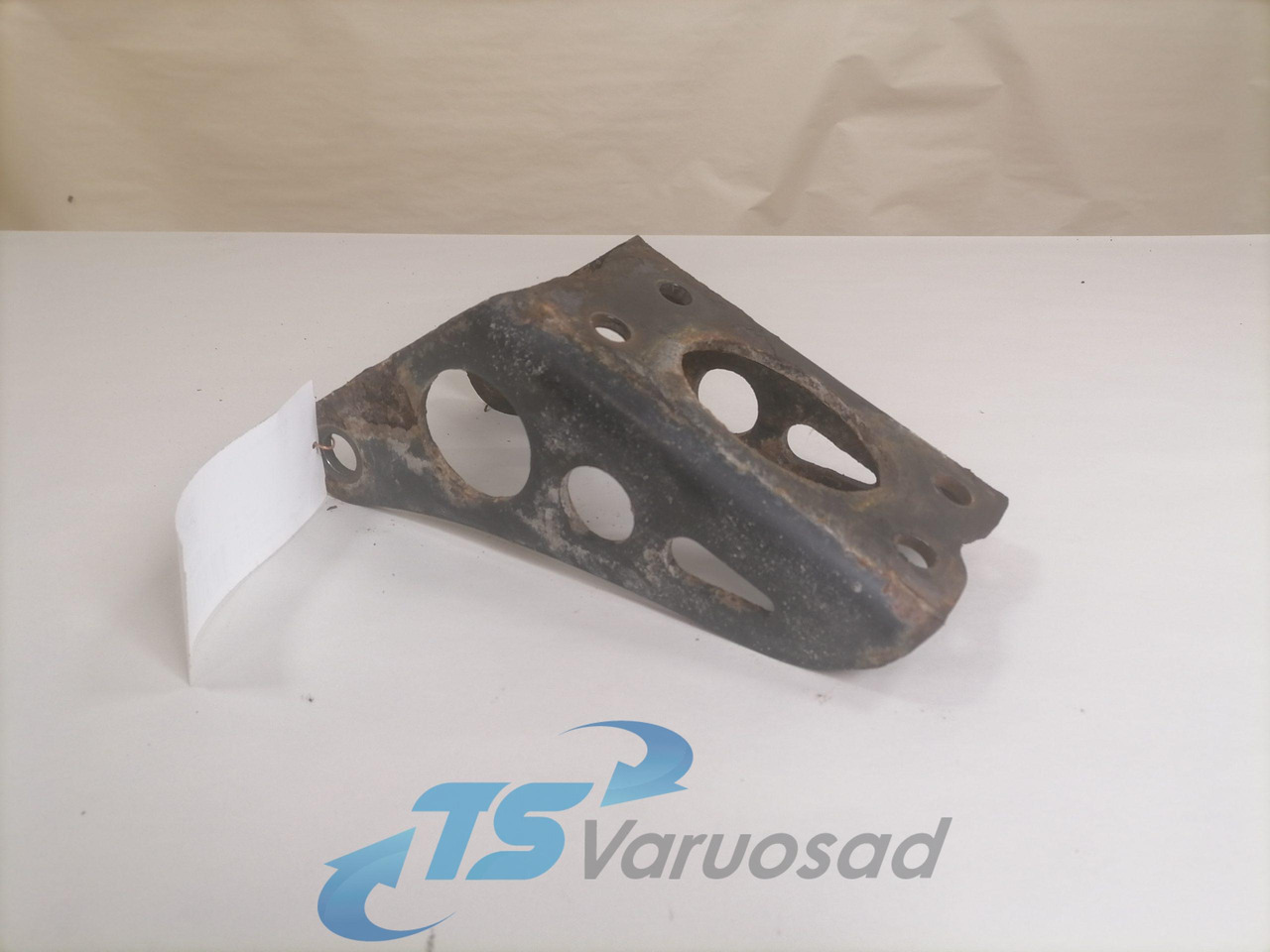 MAN Shock absorber mounting 81437400195 - Sospensione per Camion: foto 2 MAN Shock absorber mounting 81437400195 - Sospensione per Camion: foto 2