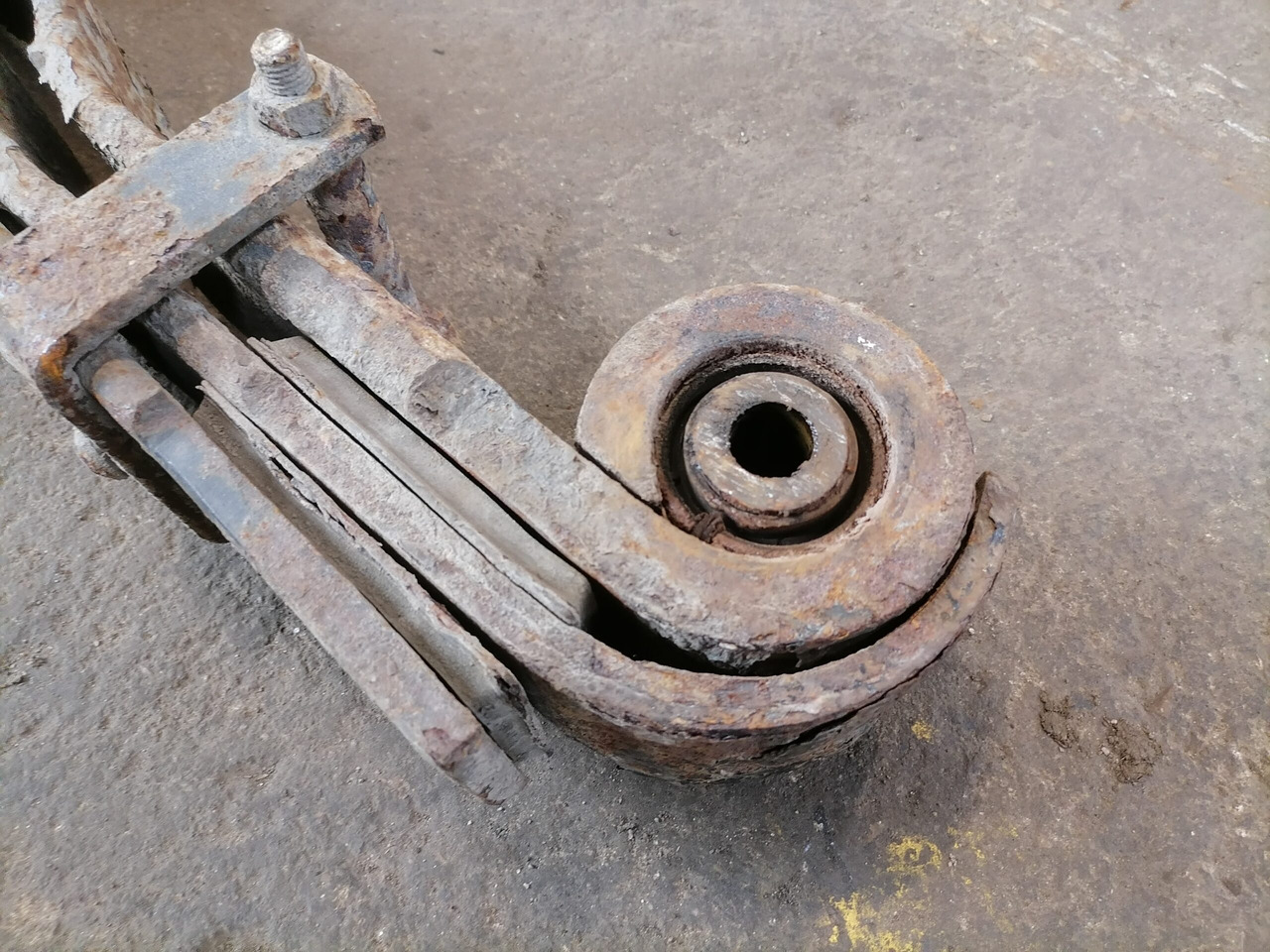 MAN Spring 81434026217 - Sospensione a balestra per Camion: foto 4 MAN Spring 81434026217 - Sospensione a balestra per Camion: foto 4