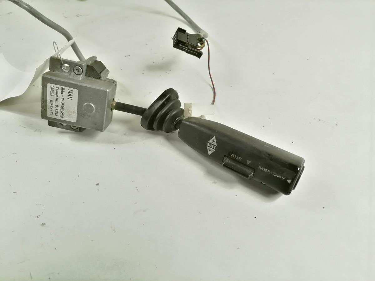 MAN Switch, cruise control 81255090050 - Sistema elettrico per Camion: foto 3 MAN Switch, cruise control 81255090050 - Sistema elettrico per Camion: foto 3