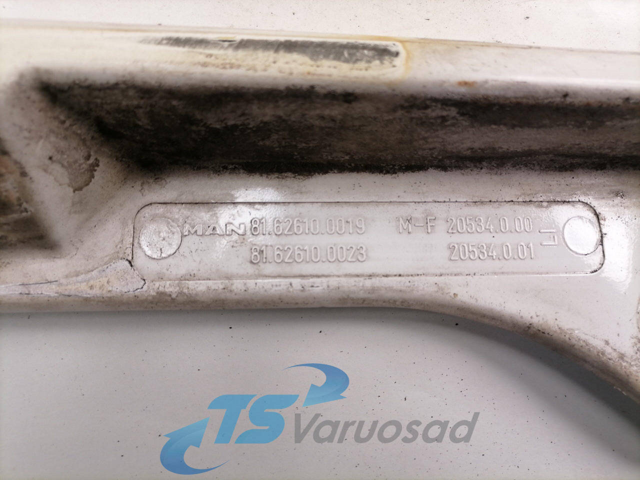 MAN Ukse pikendus, vasak 81626100019 - Porta e ricambi per Camion: foto 3 MAN Ukse pikendus, vasak 81626100019 - Porta e ricambi per Camion: foto 3