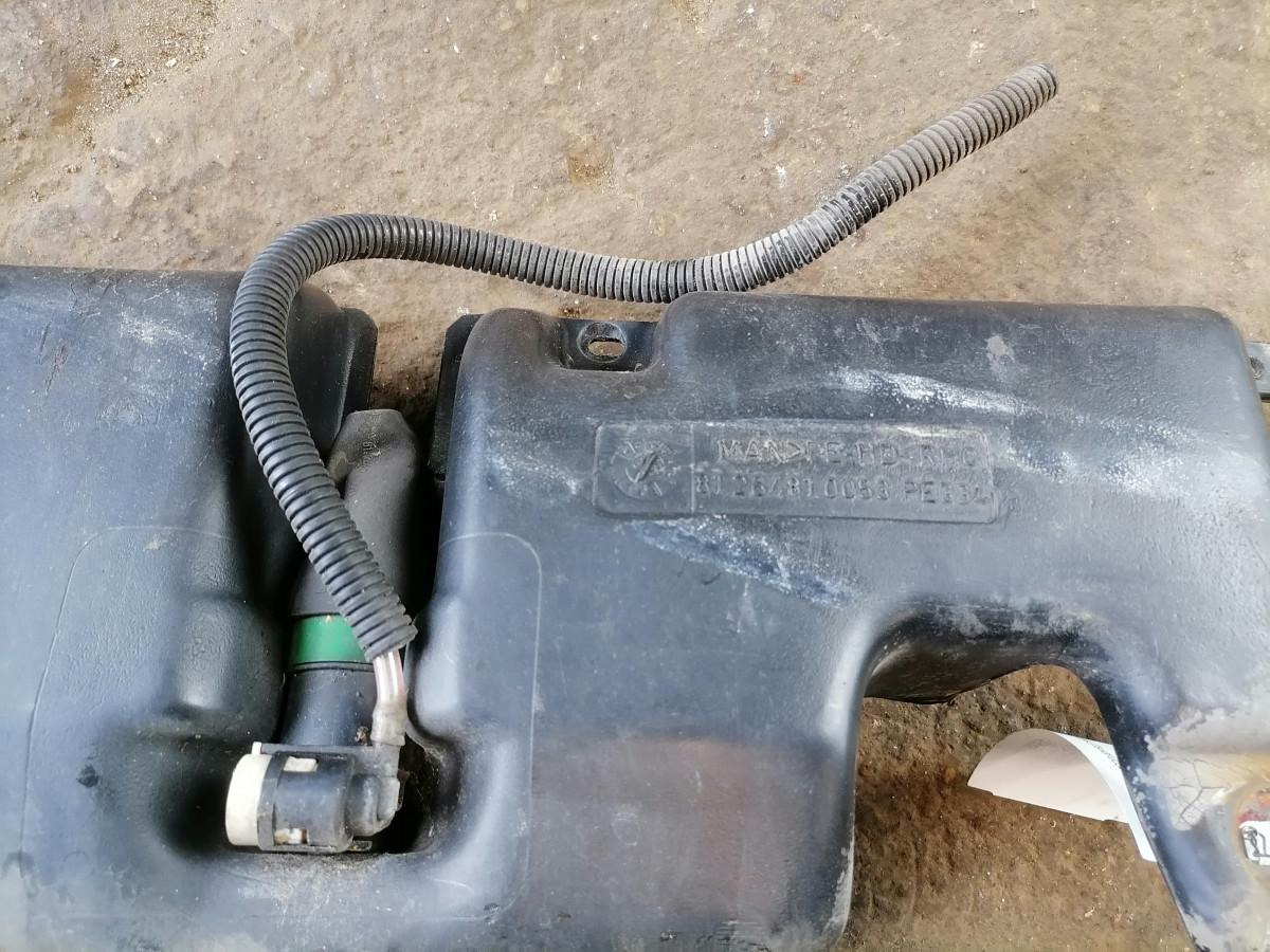 MAN Windscreen washer fluid tank 81264810053 - Tergicristallo per Camion: foto 5 MAN Windscreen washer fluid tank 81264810053 - Tergicristallo per Camion: foto 5
