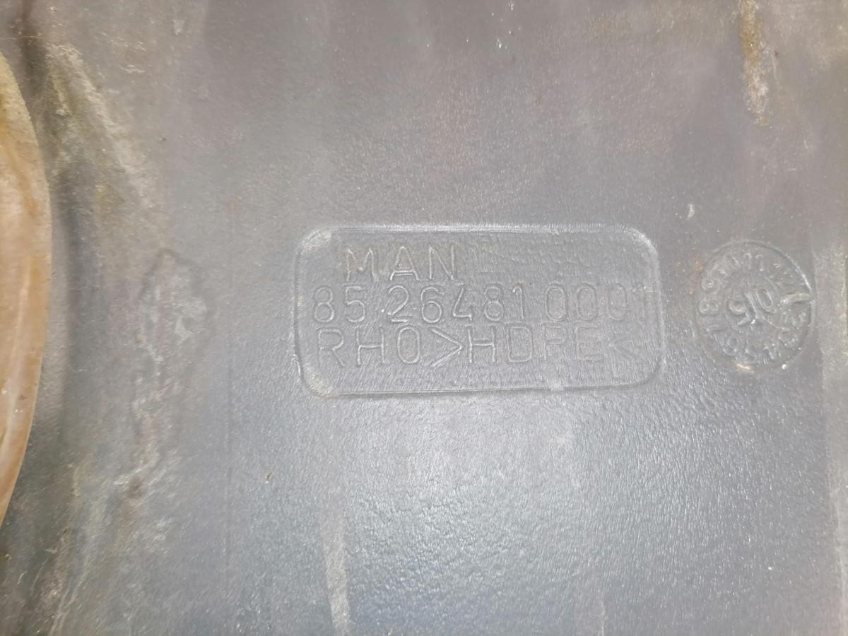 MAN Windscreen washer fluid tank 85264810001 - Tergicristallo per Camion: foto 5 MAN Windscreen washer fluid tank 85264810001 - Tergicristallo per Camion: foto 5