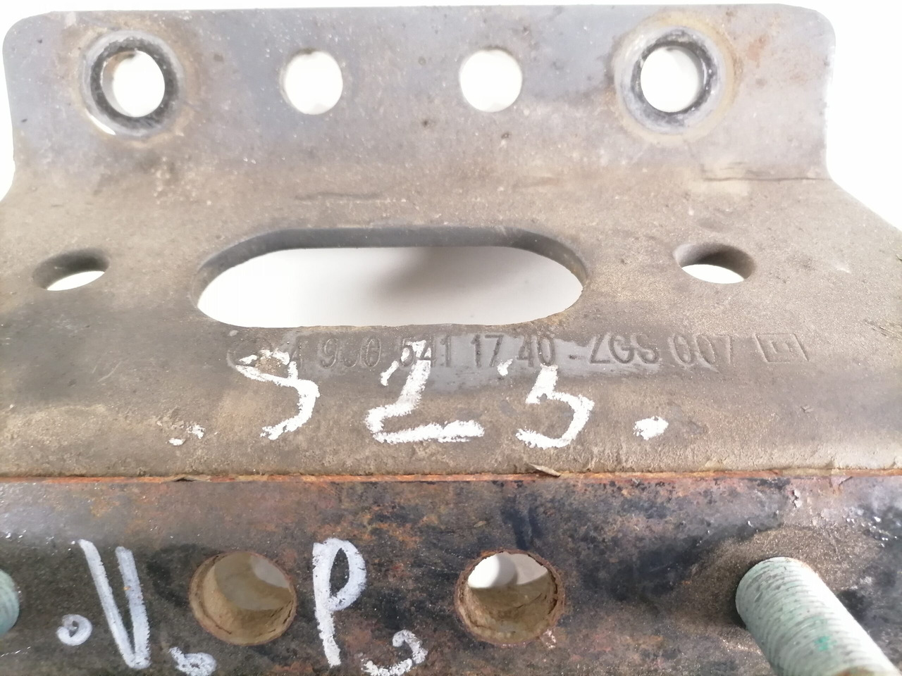 Mercedes-Benz Bracket A9605411740 - Telaio per Camion: foto 3 Mercedes-Benz Bracket A9605411740 - Telaio per Camion: foto 3