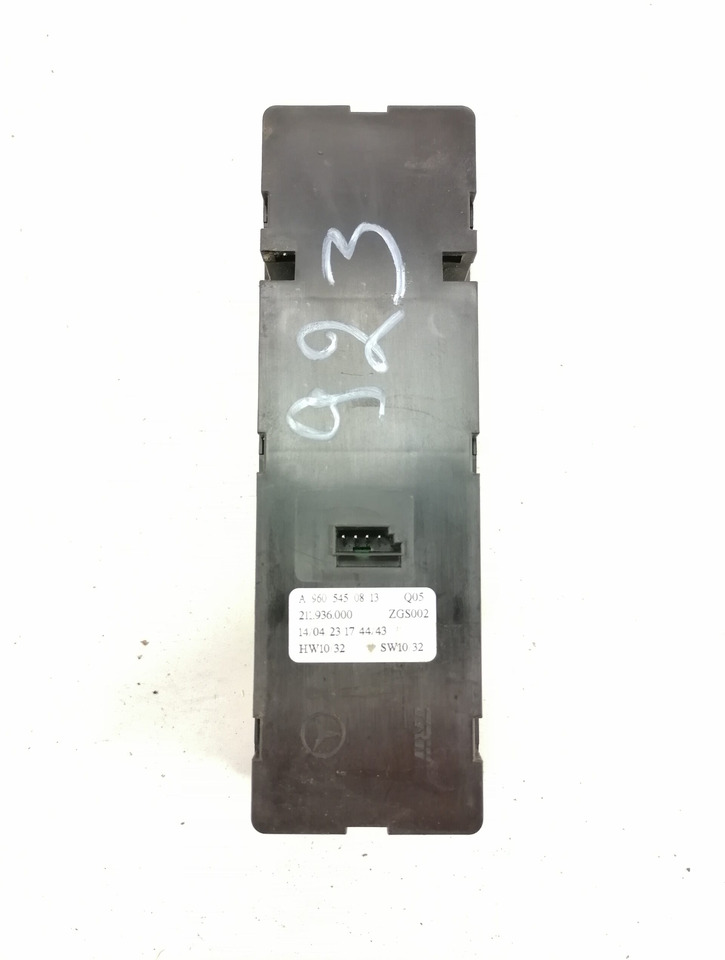 Mercedes-Benz Lüliti, klaasitõstuk A9605450813 - Cabina per Camion: foto 2 Mercedes-Benz Lüliti, klaasitõstuk A9605450813 - Cabina per Camion: foto 2