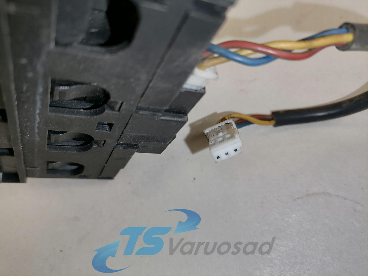 Mercedes-Benz Lülitite moodul 9435400146 - Cabina per Camion: foto 3 Mercedes-Benz Lülitite moodul 9435400146 - Cabina per Camion: foto 3