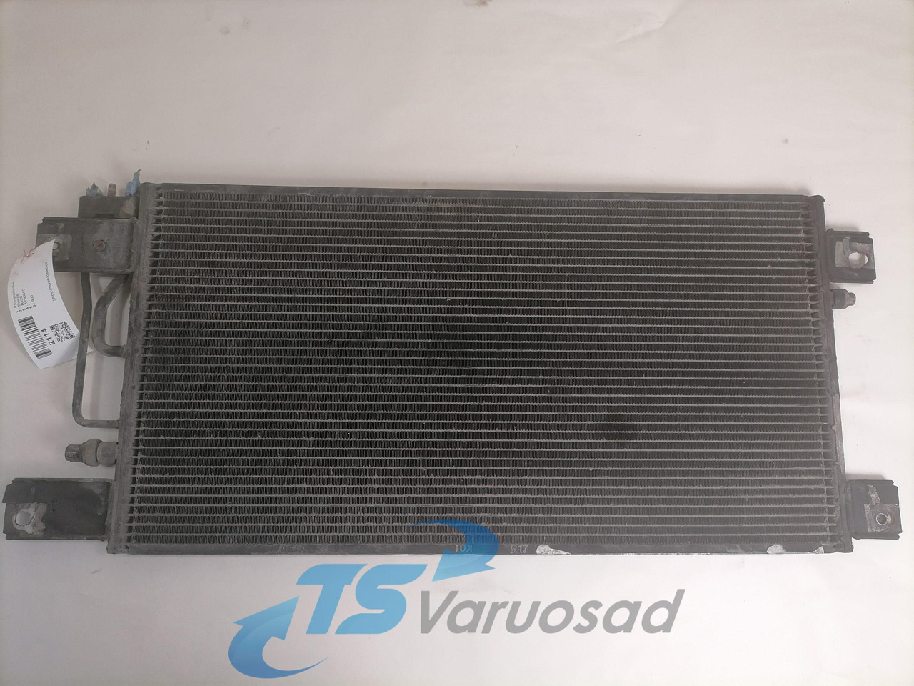 Scania A/C radiator 1790840 - Riscaldamento/ Ventilazione per Camion: foto 1 Scania A/C radiator 1790840 - Riscaldamento/ Ventilazione per Camion: foto 1