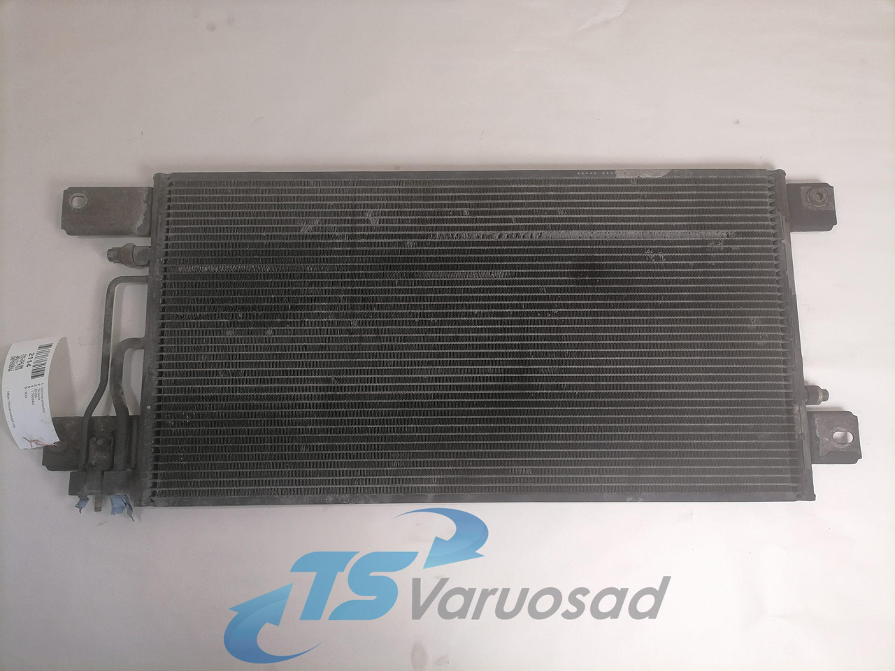 Scania A/C radiator 1790840 - Riscaldamento/ Ventilazione per Camion: foto 2 Scania A/C radiator 1790840 - Riscaldamento/ Ventilazione per Camion: foto 2
