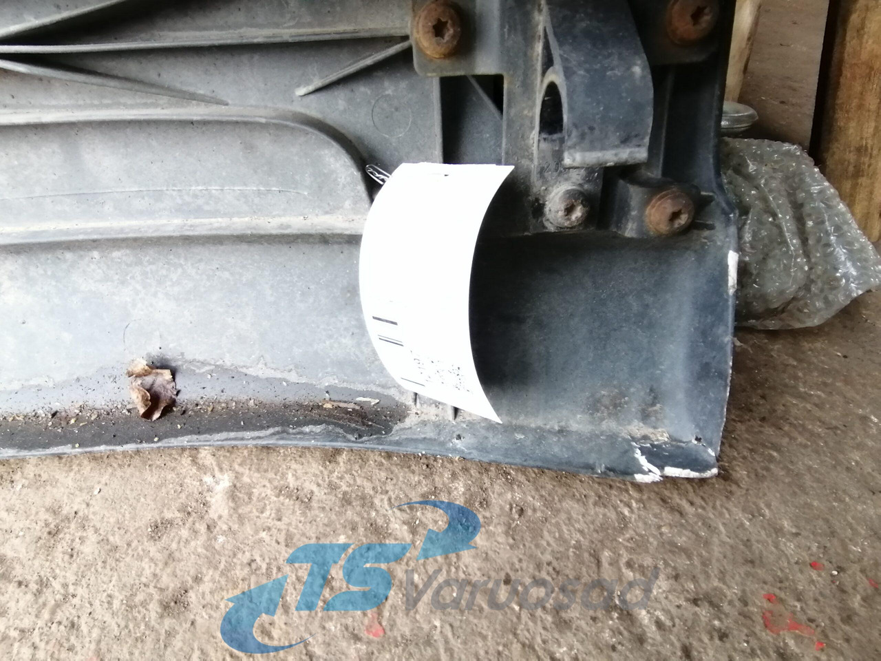 Scania Air deflector 1896199 - Aero kit/ Spoiler per Camion: foto 2 Scania Air deflector 1896199 - Aero kit/ Spoiler per Camion: foto 2