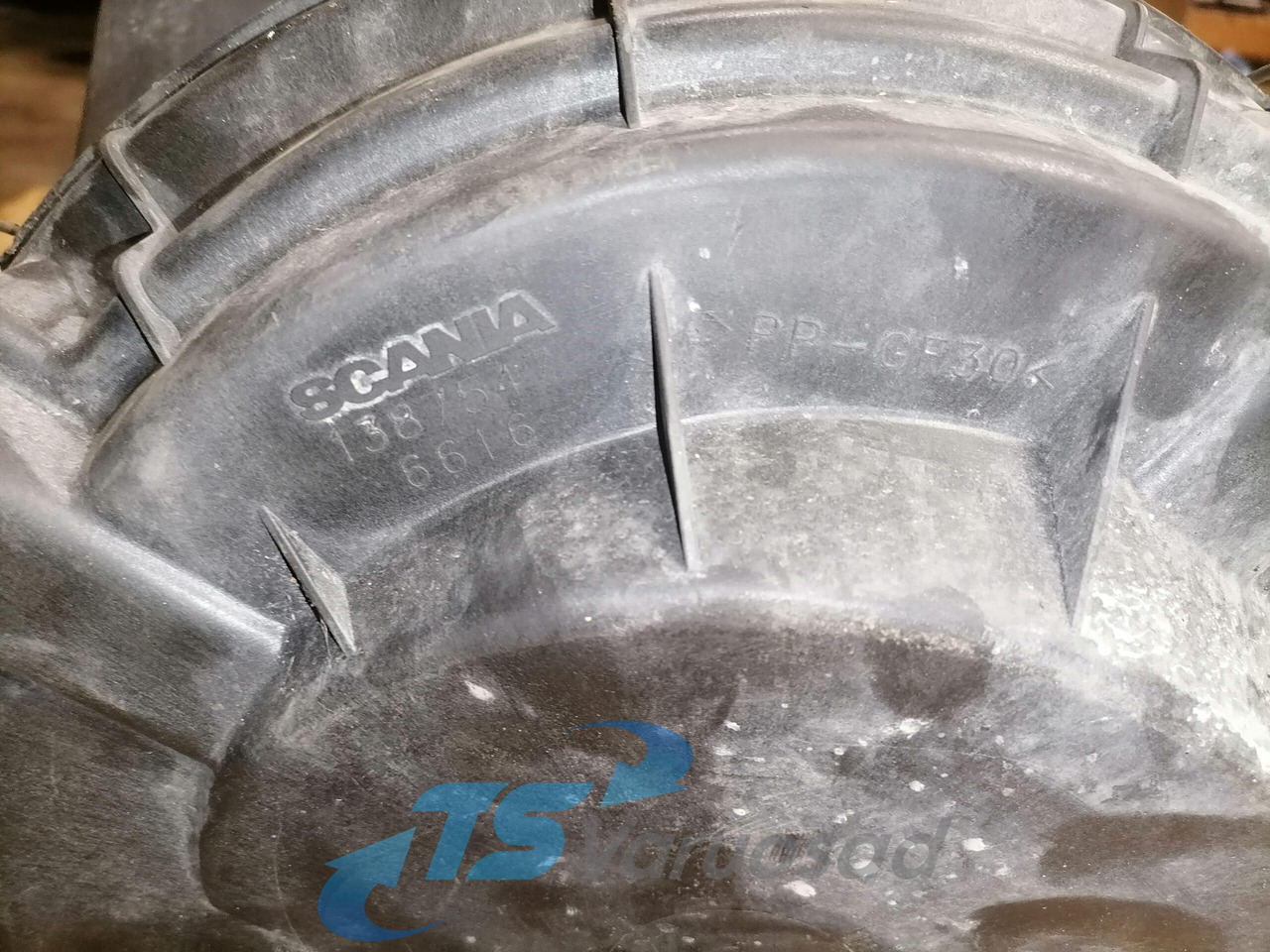 Sistema di aspirazione aria per Camion Scania Air filter housing 1801772: foto 6