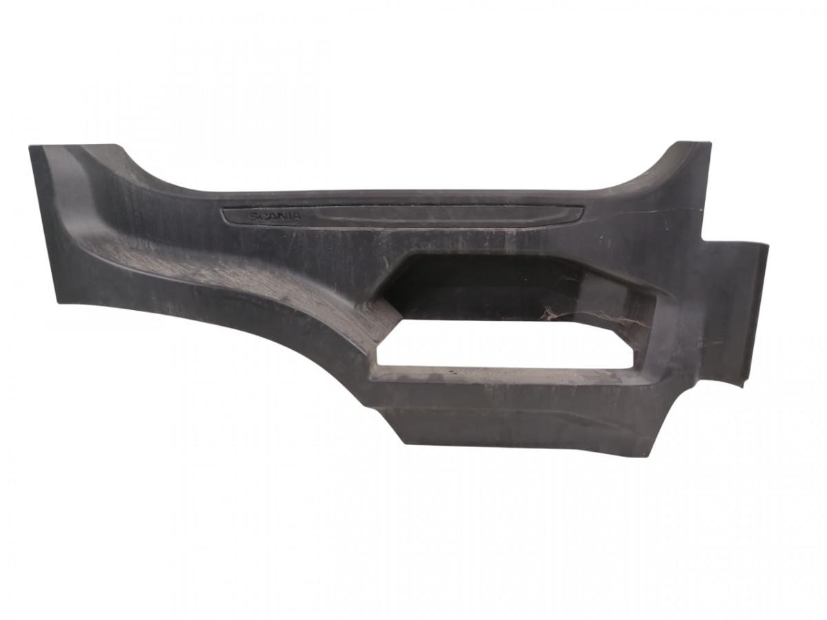 Scania Astmelaua plastik 2418450 - Gradino sottoscocca per Camion: foto 1 Scania Astmelaua plastik 2418450 - Gradino sottoscocca per Camion: foto 1
