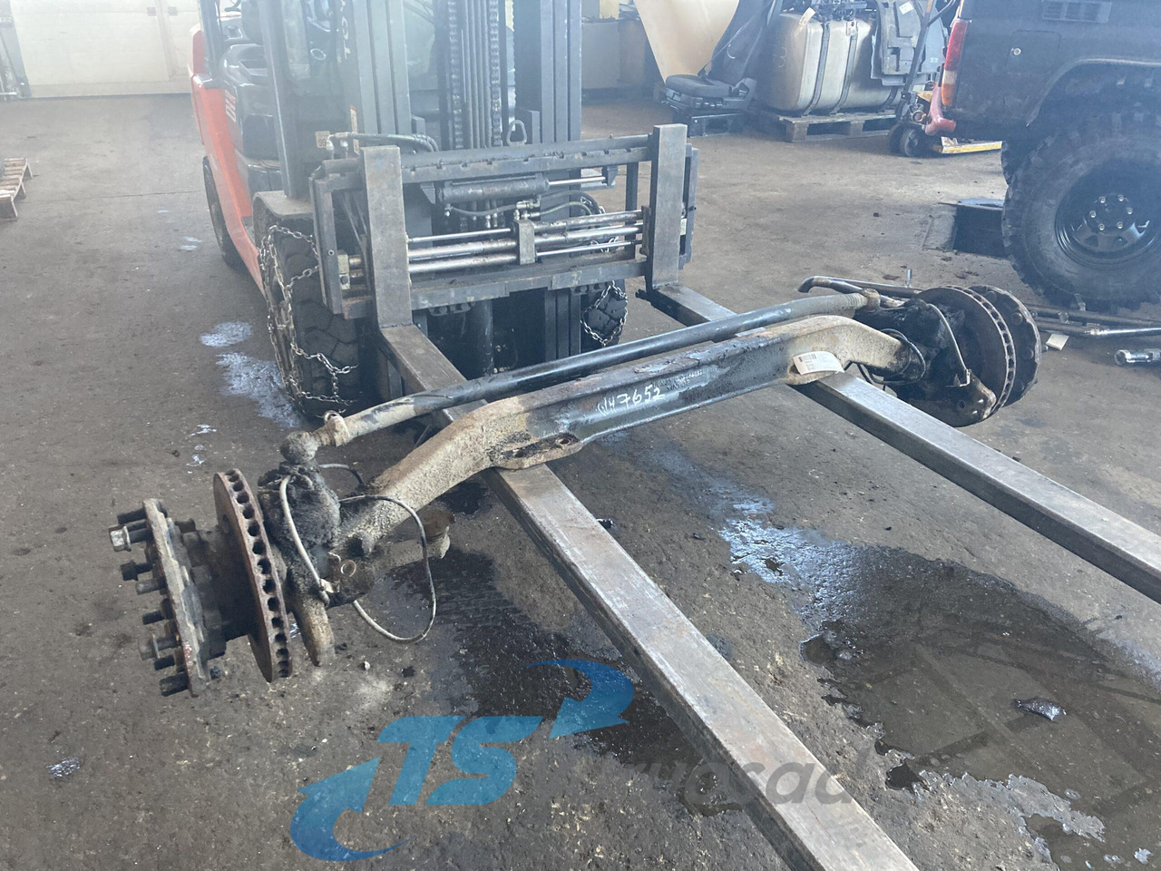 Scania Axel housing 1394399 - Asse anteriore per Camion: foto 1 Scania Axel housing 1394399 - Asse anteriore per Camion: foto 1