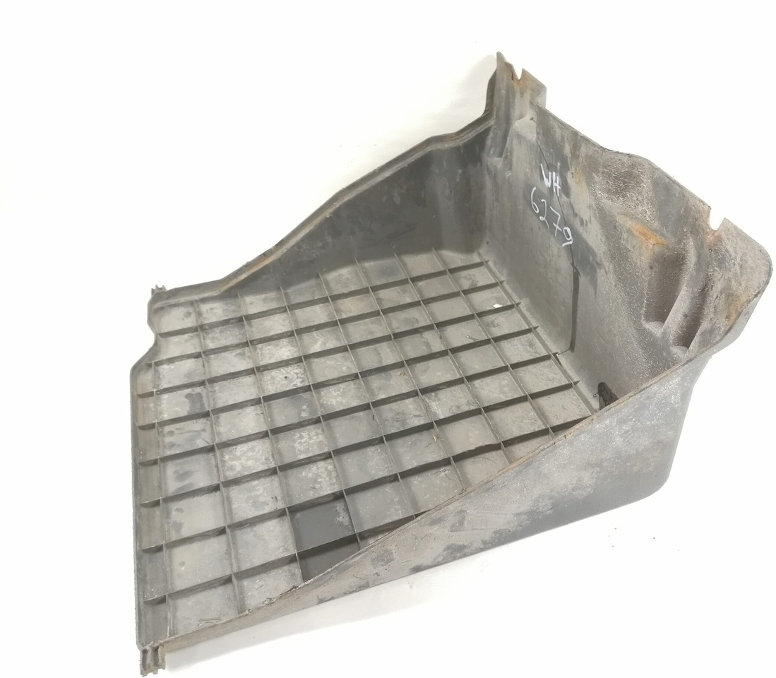 Scania Battery cover 1362693 - Batteria per Camion: foto 1 Scania Battery cover 1362693 - Batteria per Camion: foto 1