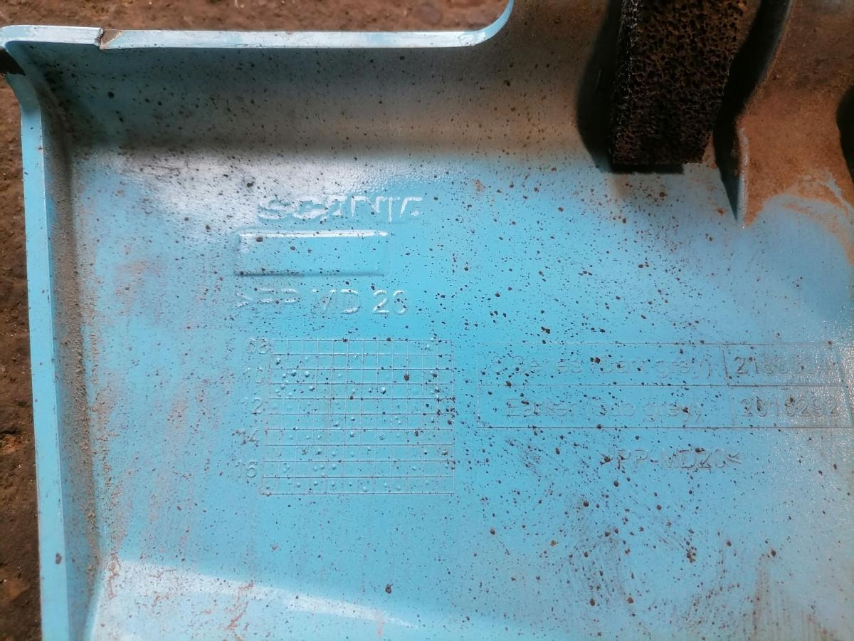 Scania Battery cover 2183304 - Batteria per Camion: foto 3 Scania Battery cover 2183304 - Batteria per Camion: foto 3