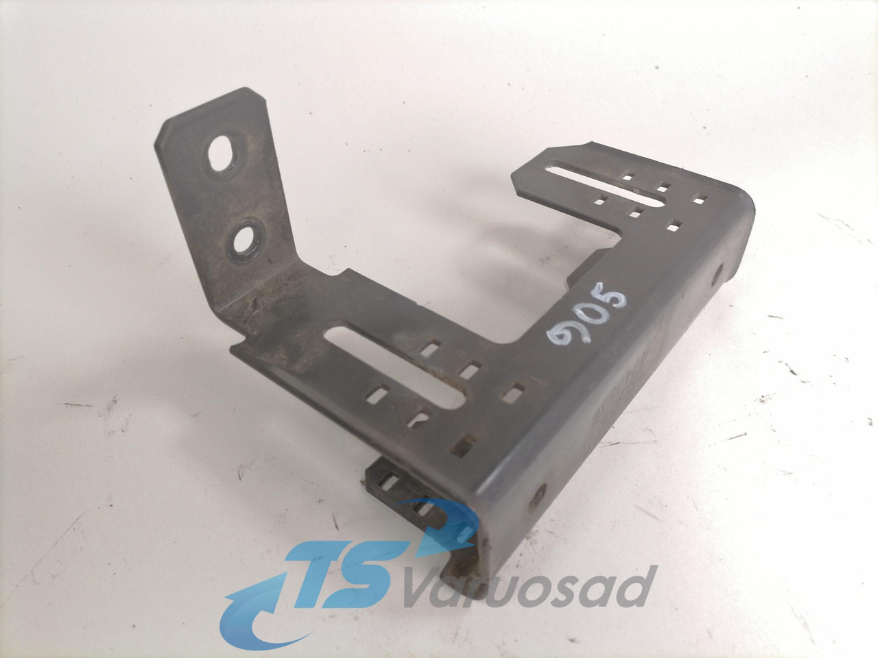 Scania Bracket 1747536 - Telaio per Camion: foto 1 Scania Bracket 1747536 - Telaio per Camion: foto 1