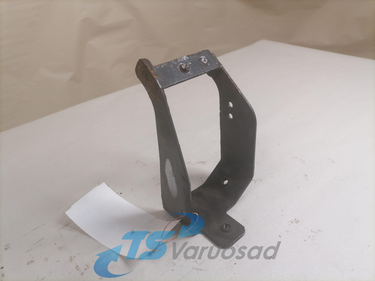 Scania Bracket 1806902 - Telaio per Camion: foto 1 Scania Bracket 1806902 - Telaio per Camion: foto 1