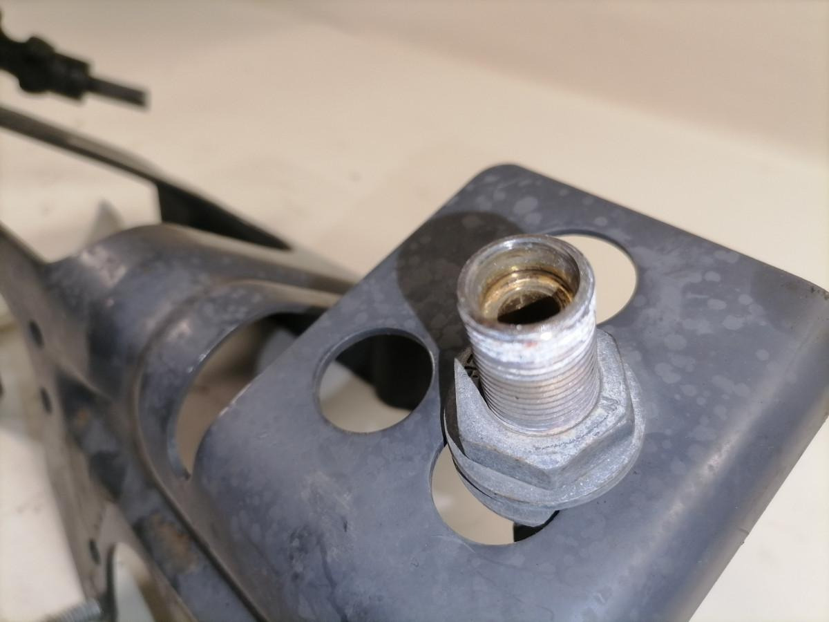 Scania Bracket 2232756 - Telaio per Camion: foto 3 Scania Bracket 2232756 - Telaio per Camion: foto 3