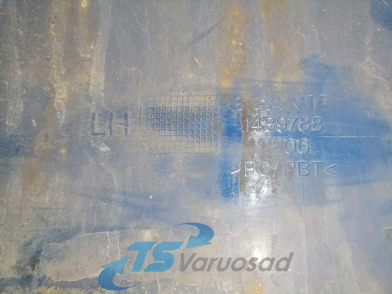 Scania Bumper cover 1439788 - Angolo paraurti per Camion: foto 2 Scania Bumper cover 1439788 - Angolo paraurti per Camion: foto 2