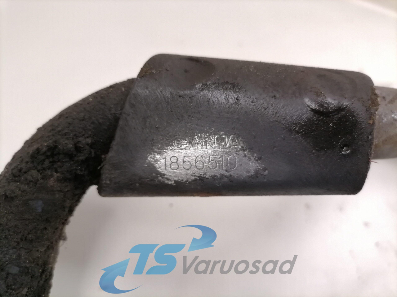 Scania Crankcase Ventilation Pipe 1856510 - Basamento per Camion: foto 2 Scania Crankcase Ventilation Pipe 1856510 - Basamento per Camion: foto 2