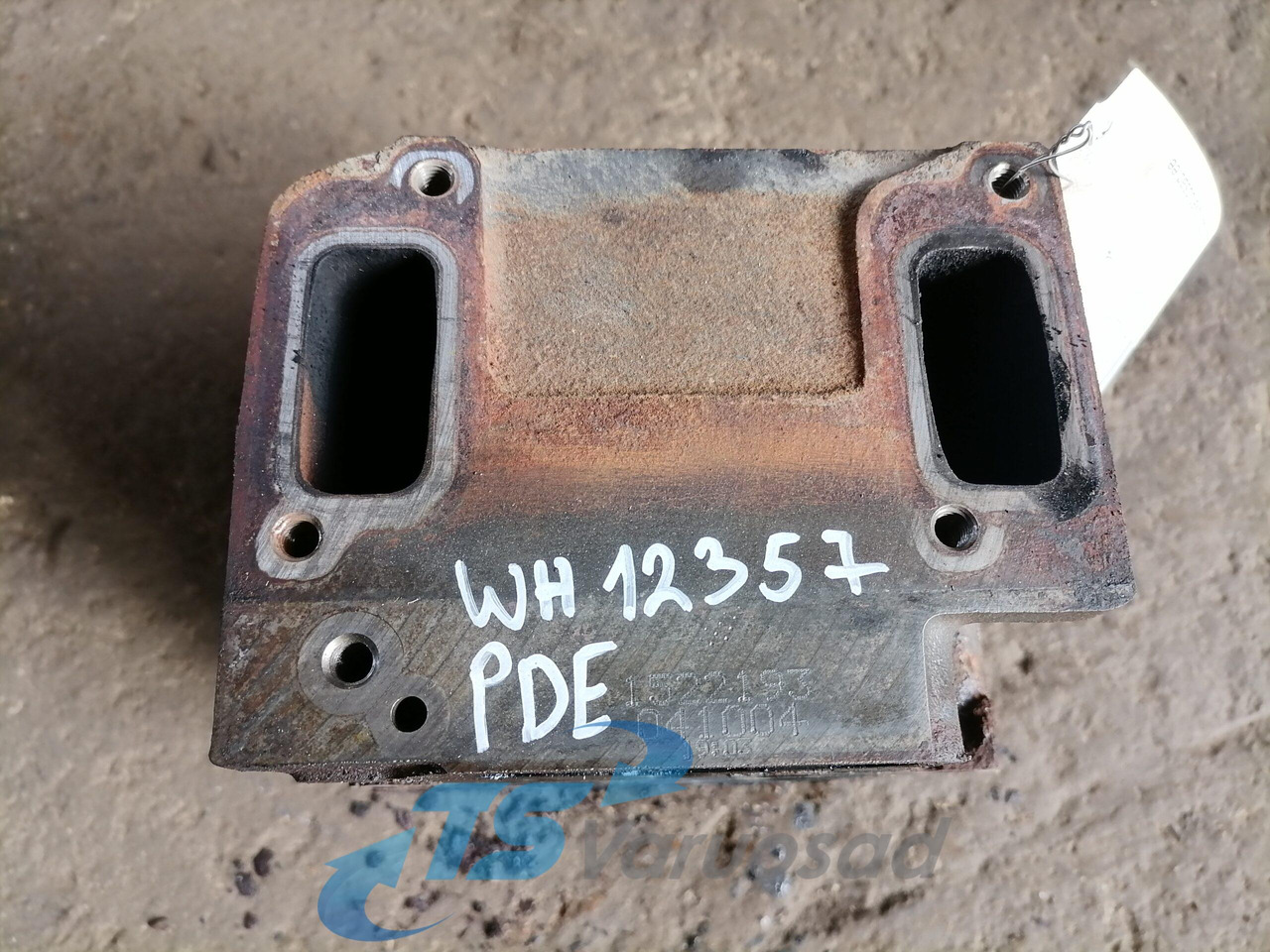 Scania Cylinder head 1522193 - Testa cilindri per Camion: foto 3 Scania Cylinder head 1522193 - Testa cilindri per Camion: foto 3