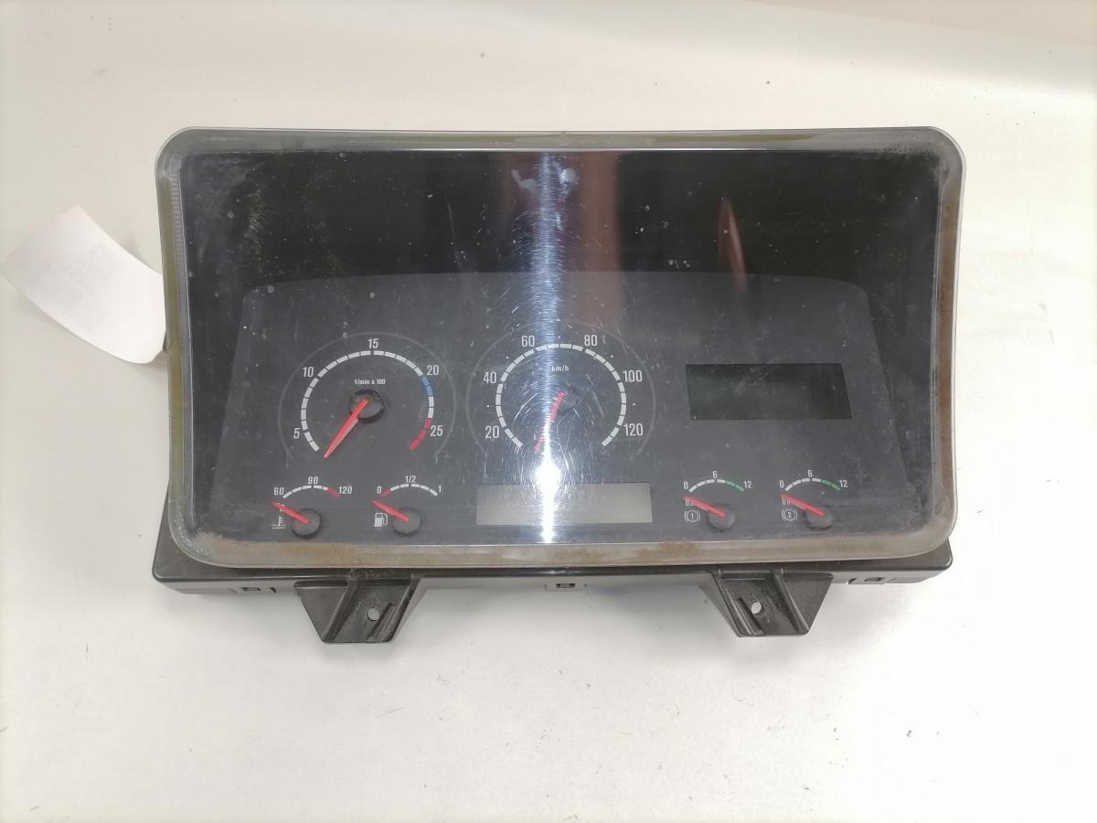 Scania Dashboard 1542700 - Cruscotto per Camion: foto 2 Scania Dashboard 1542700 - Cruscotto per Camion: foto 2