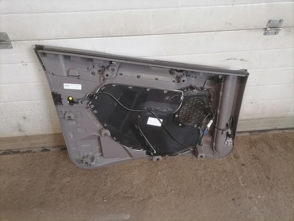 Scania Door trim panel 2935304 - Porta e ricambi per Camion: foto 4 Scania Door trim panel 2935304 - Porta e ricambi per Camion: foto 4