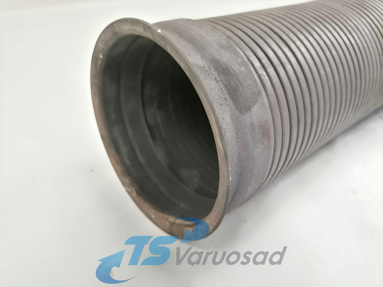 Scania Exhaust pipe 1545481 - Marmitta per Camion: foto 3 Scania Exhaust pipe 1545481 - Marmitta per Camion: foto 3