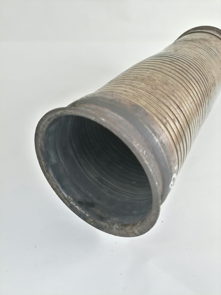 Scania Exhaust pipe 1726289 - Marmitta per Camion: foto 4 Scania Exhaust pipe 1726289 - Marmitta per Camion: foto 4
