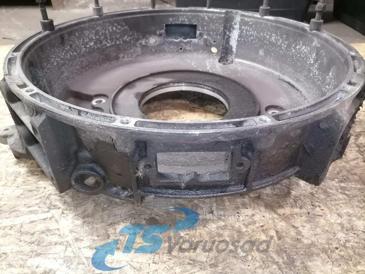 Scania Flywheel housing 1793662 - Volano per Camion: foto 5 Scania Flywheel housing 1793662 - Volano per Camion: foto 5