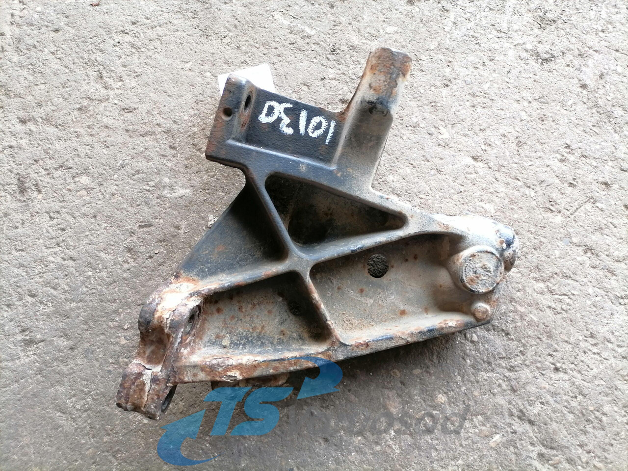 Scania Front bumper carrier 1431601 - Paraurto per Camion: foto 3 Scania Front bumper carrier 1431601 - Paraurto per Camion: foto 3