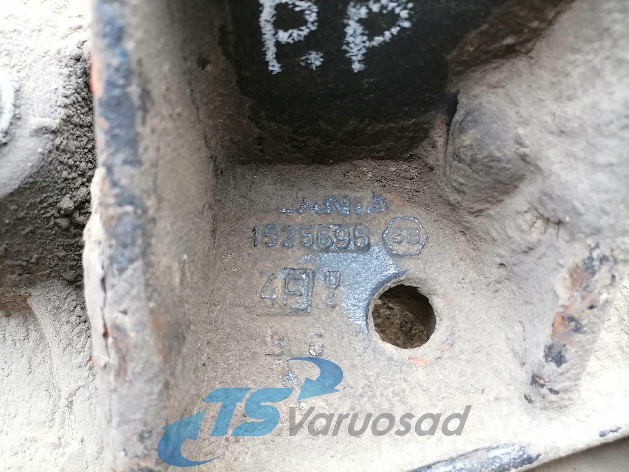 Scania Front bumper carrier 1525695 - Paraurto per Camion: foto 2 Scania Front bumper carrier 1525695 - Paraurto per Camion: foto 2