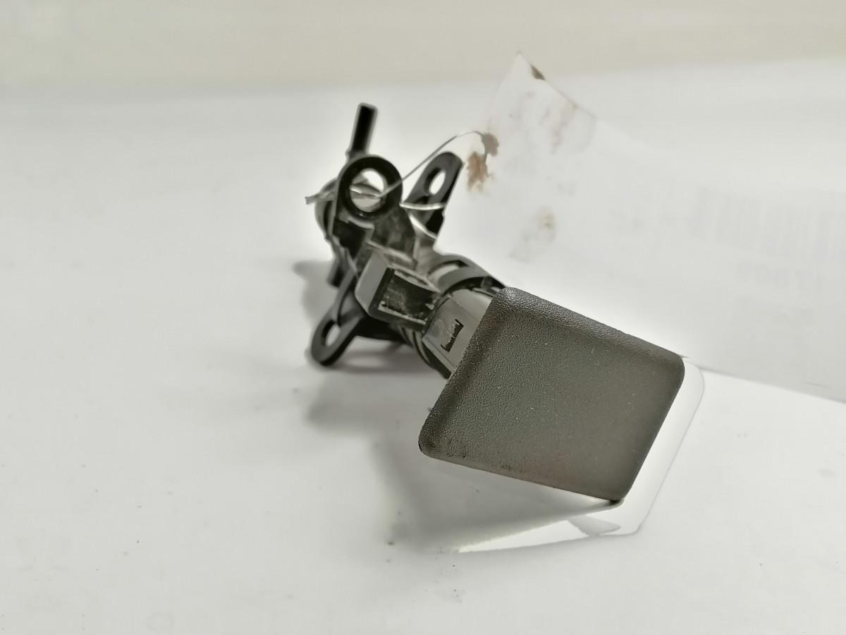 Scania Headlight washer system 1883637 - Tergicristallo per Camion: foto 4 Scania Headlight washer system 1883637 - Tergicristallo per Camion: foto 4