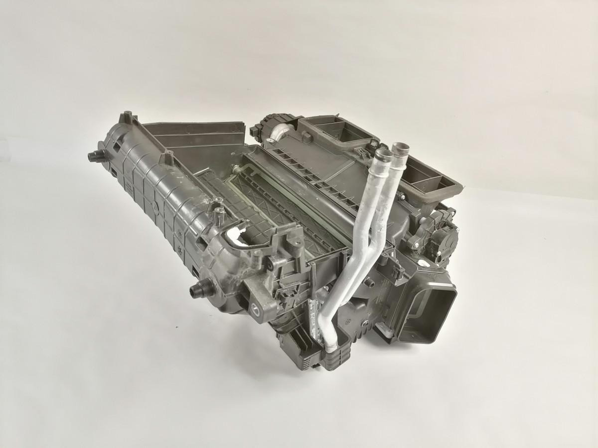 Scania Heating unit 2878950 - Ricambio universale per Camion: foto 2 Scania Heating unit 2878950 - Ricambio universale per Camion: foto 2
