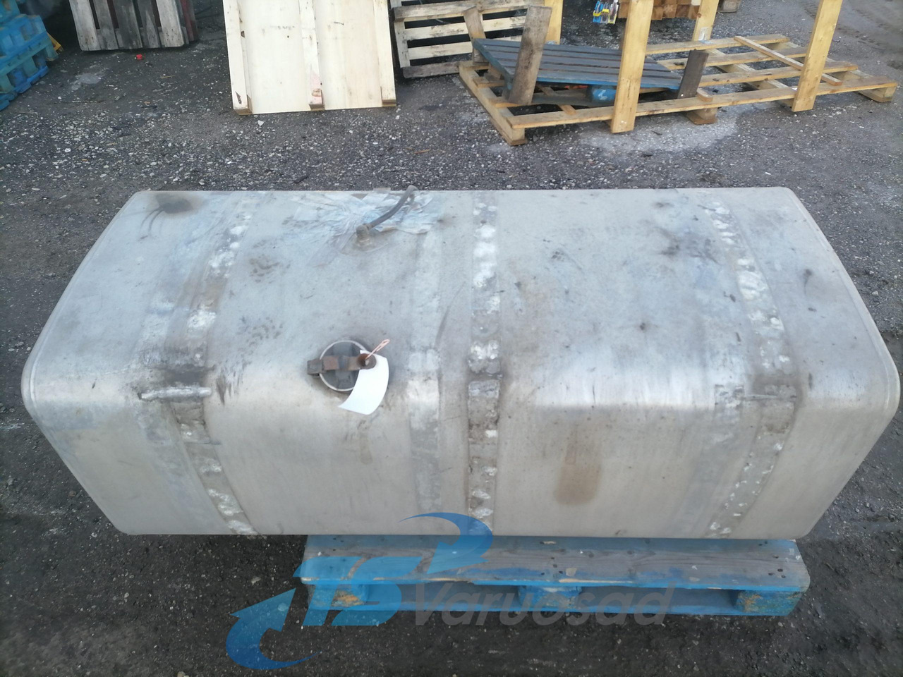 Scania Kütusepaak 700L 1423691 - Serbatoio carburante per Camion: foto 1 Scania Kütusepaak 700L 1423691 - Serbatoio carburante per Camion: foto 1