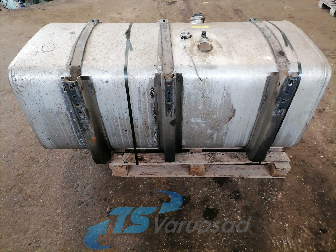 Scania Kütusepaak 700L 1517309 - Serbatoio carburante per Camion: foto 4 Scania Kütusepaak 700L 1517309 - Serbatoio carburante per Camion: foto 4