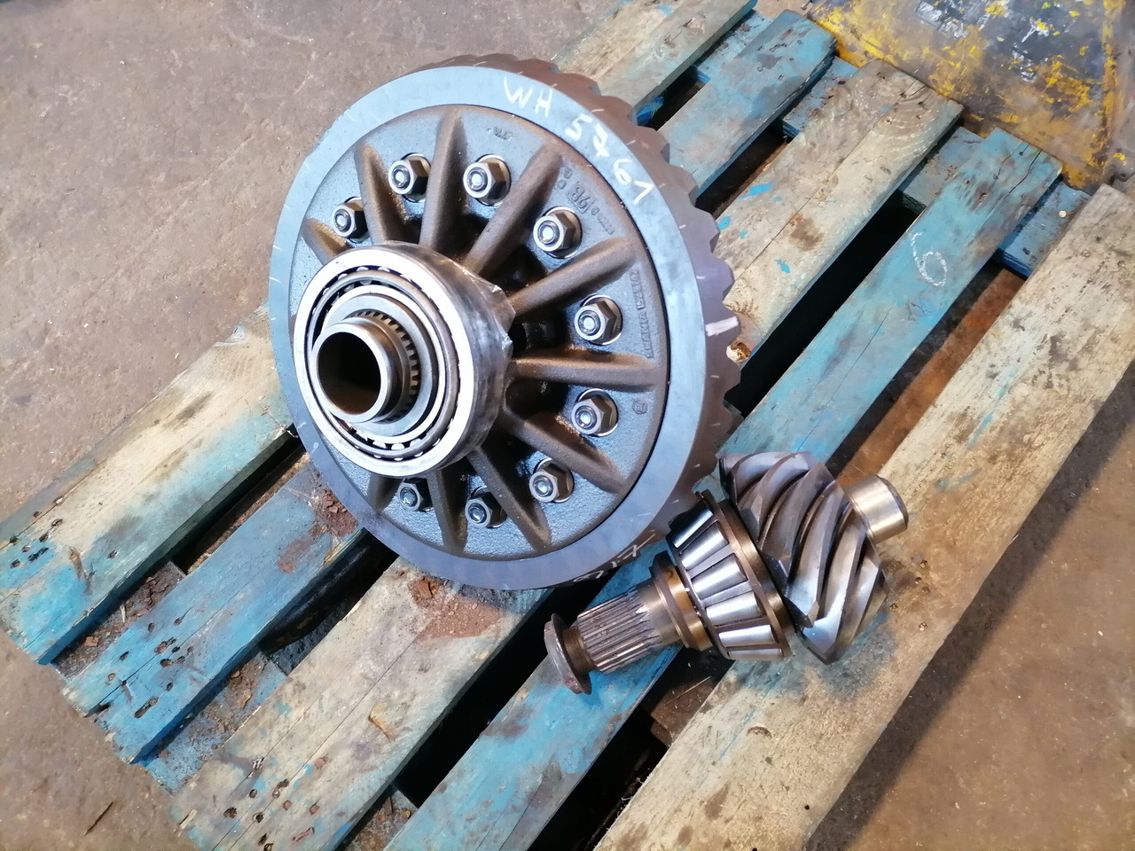 Scania Lõppülekanne R780 2,92 38:13 2135155 - Motore di traslazione per Camion: foto 1 Scania Lõppülekanne R780 2,92 38:13 2135155 - Motore di traslazione per Camion: foto 1