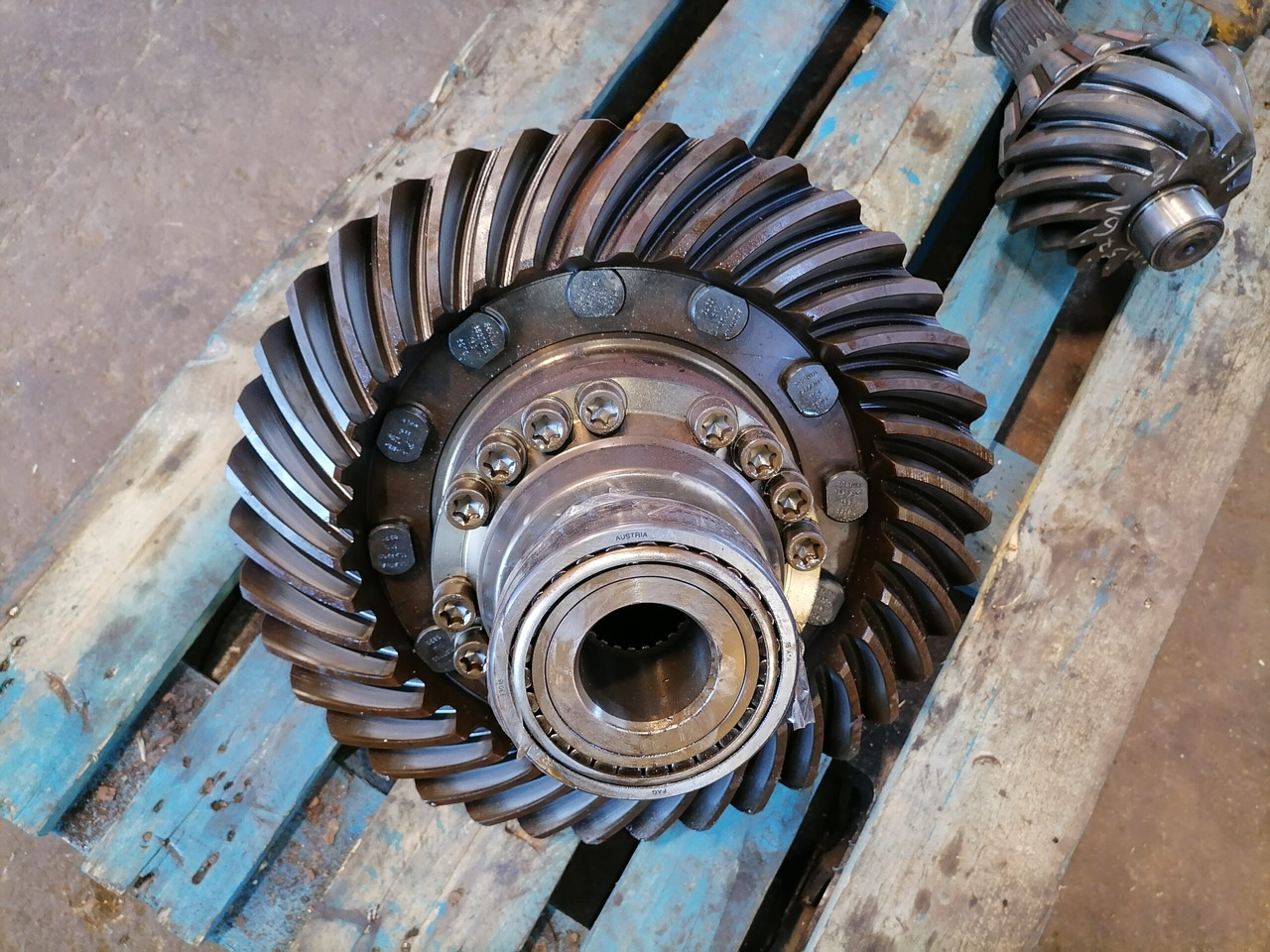 Scania Lõppülekanne R780 2,92 38:13 2135155 - Motore di traslazione per Camion: foto 3 Scania Lõppülekanne R780 2,92 38:13 2135155 - Motore di traslazione per Camion: foto 3