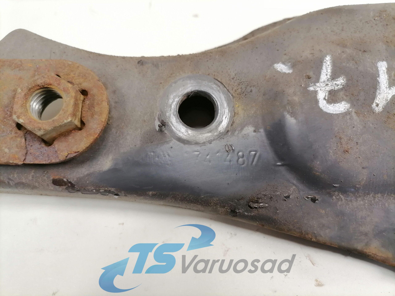 Scania Muffler carrier 1741487 - Marmitta per Camion: foto 3 Scania Muffler carrier 1741487 - Marmitta per Camion: foto 3